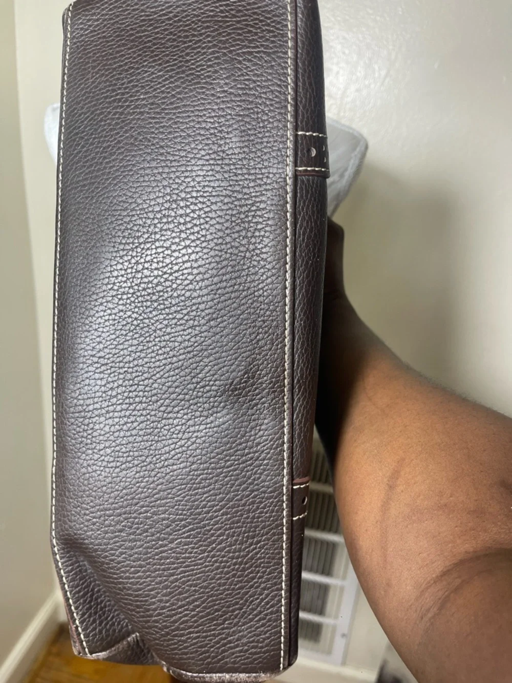 Dooney & Bourke Genuine Pebbled Leather Medium Domed Shoulder Satchel bag - Picture 3 of 10